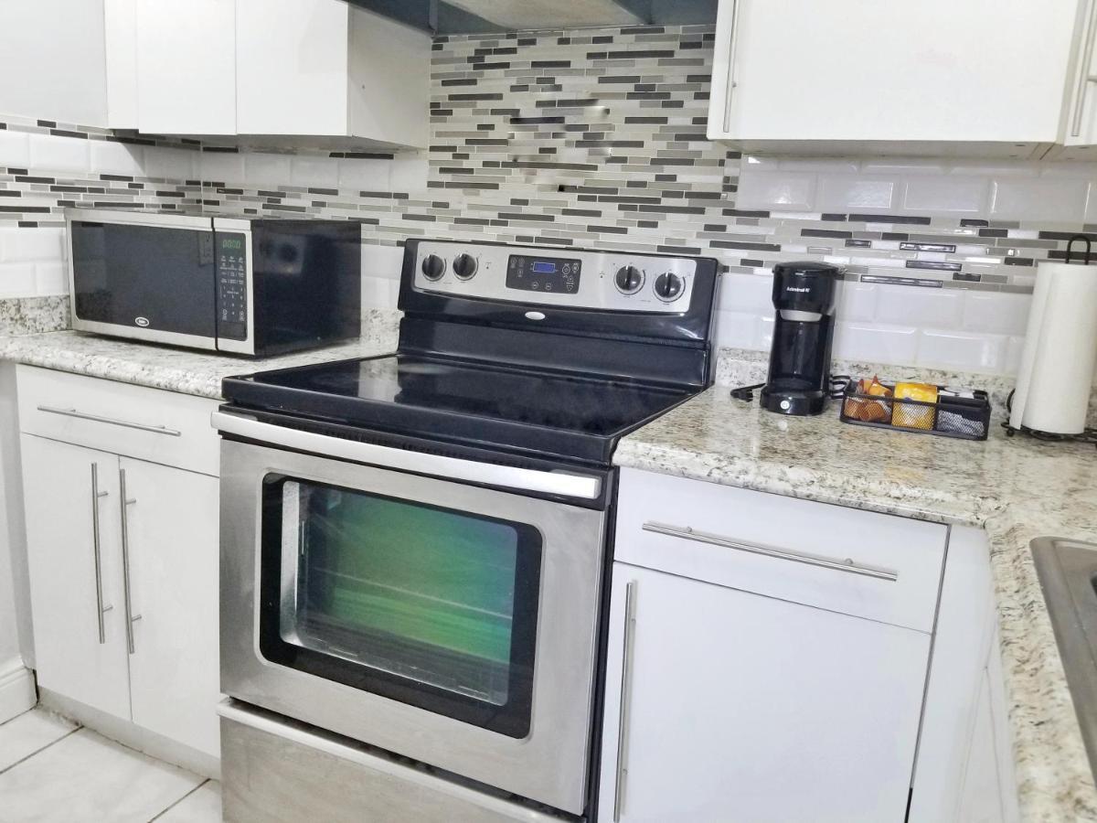 Glam Apartment 5 Miles From Hard Rock Stadium Miramar Exterior photo